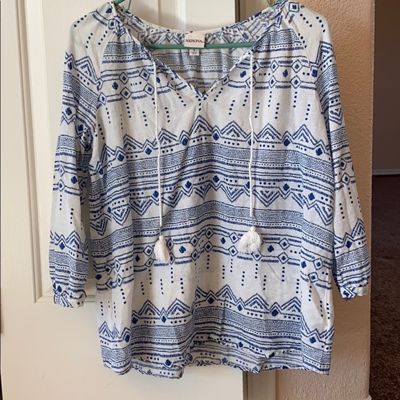 Patterned top - Picture 1 of 5